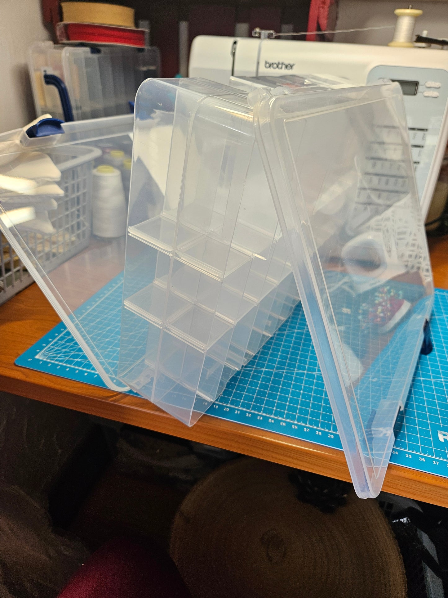 Boîte de rangement double face – 48 cases modulables