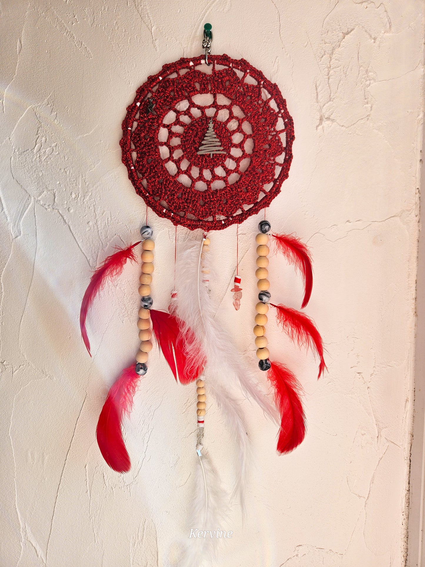 Attrape rêve n°15 en crochet rouge glam - L'atelier de Kervine